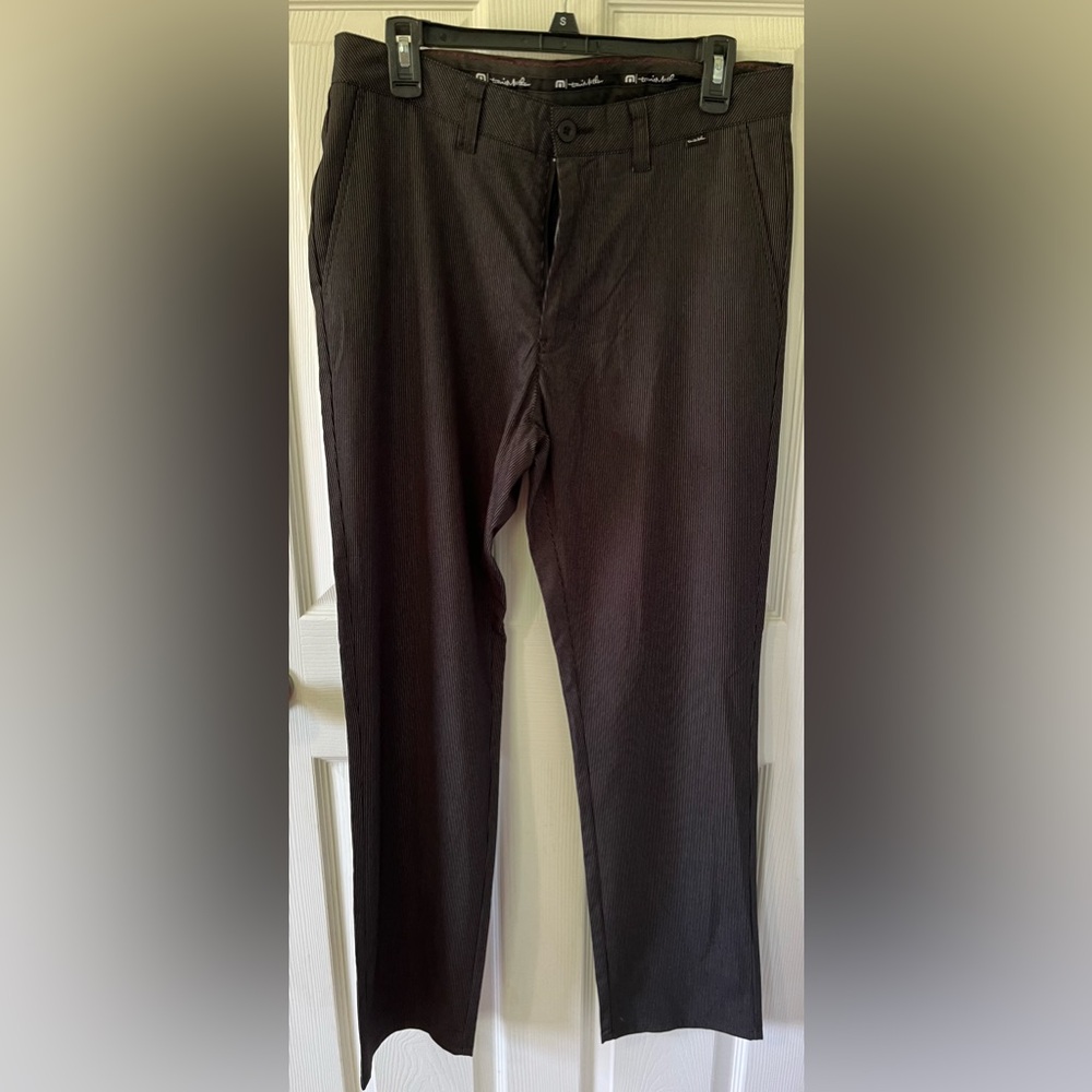 Travis Mathew golf pinstripe dress pants. Sz 32
